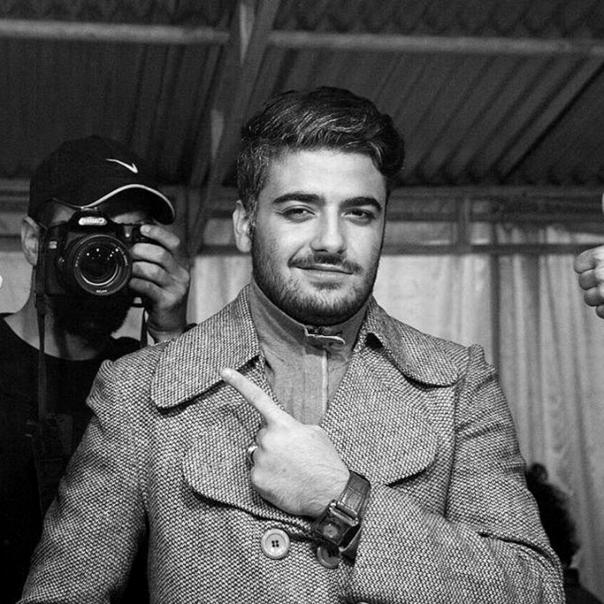 سهند جاهدی بازیگر سریال بچه مهندس در کنار مادر جوانش 