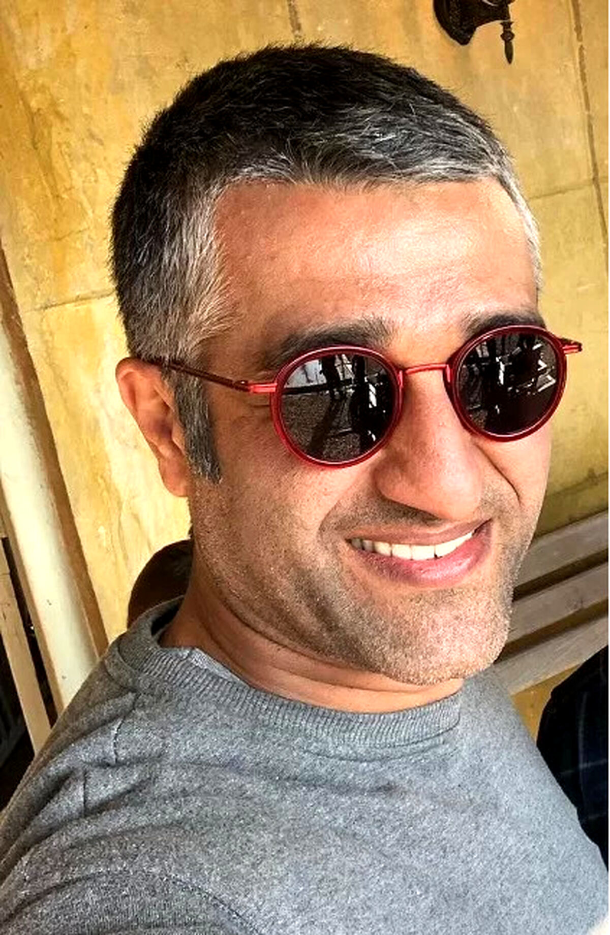 عکس عجیب پژمان جمشیدی در کنار همسر بازیگر معروف