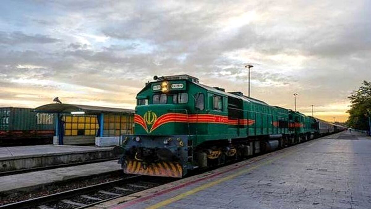 توقف قطار تهران به شیراز به چه علت بود؟