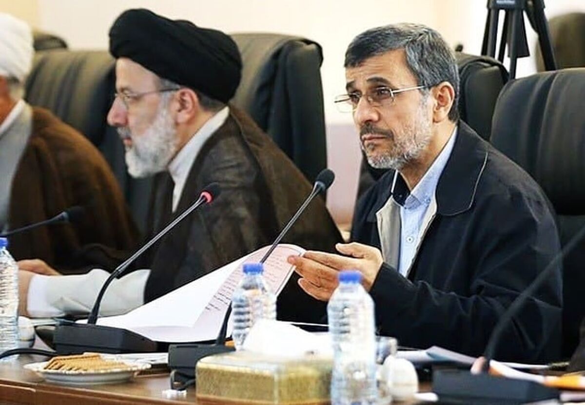 احمدی نژاد در انتخابات ریاست جمهور شرکت کرد + فیلم