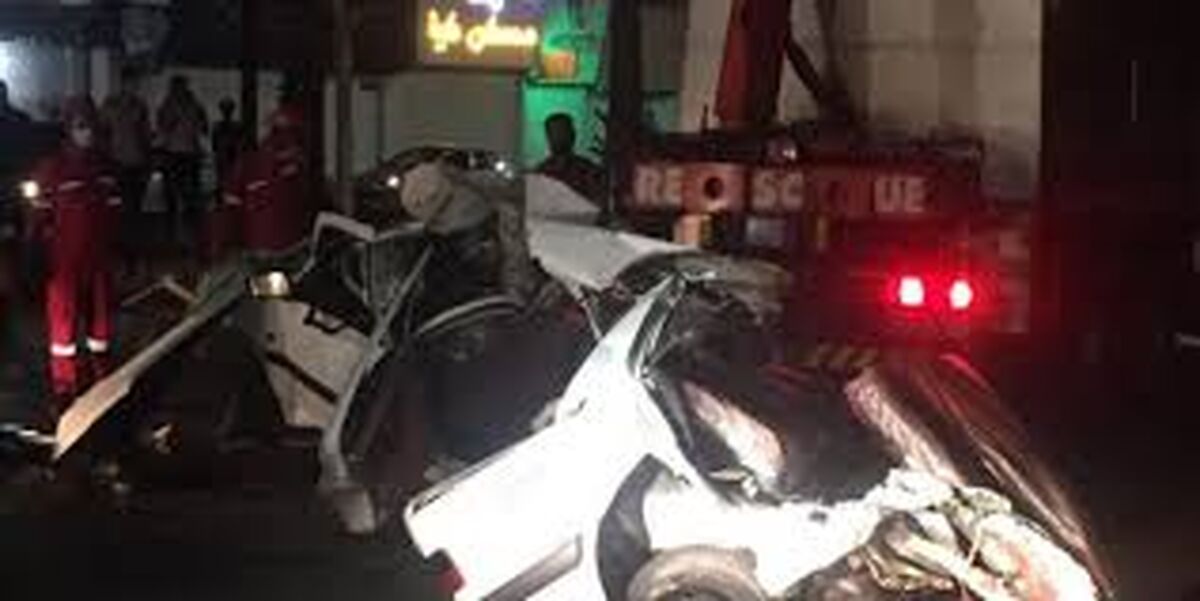 مچاله شدن پژو در بزرگراه آزادگان + جزئیات