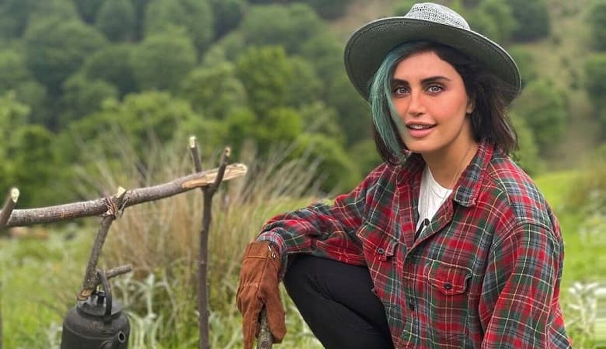الناز شاکردوست از خواهر خود رونمایی کرد