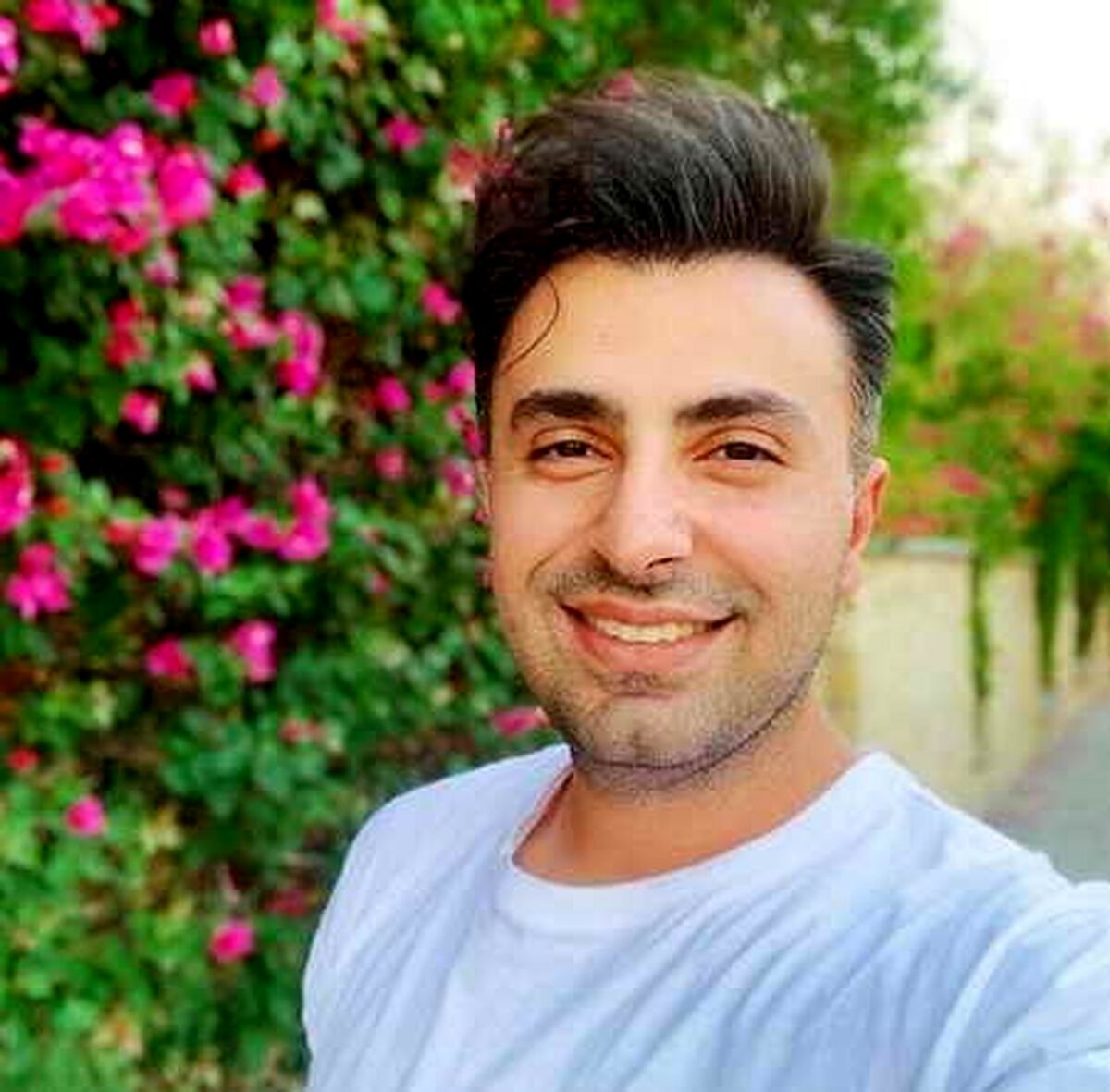 دانلود آهنگ تو رفتی ولی فکر تو تو سر من موند ریمیکس