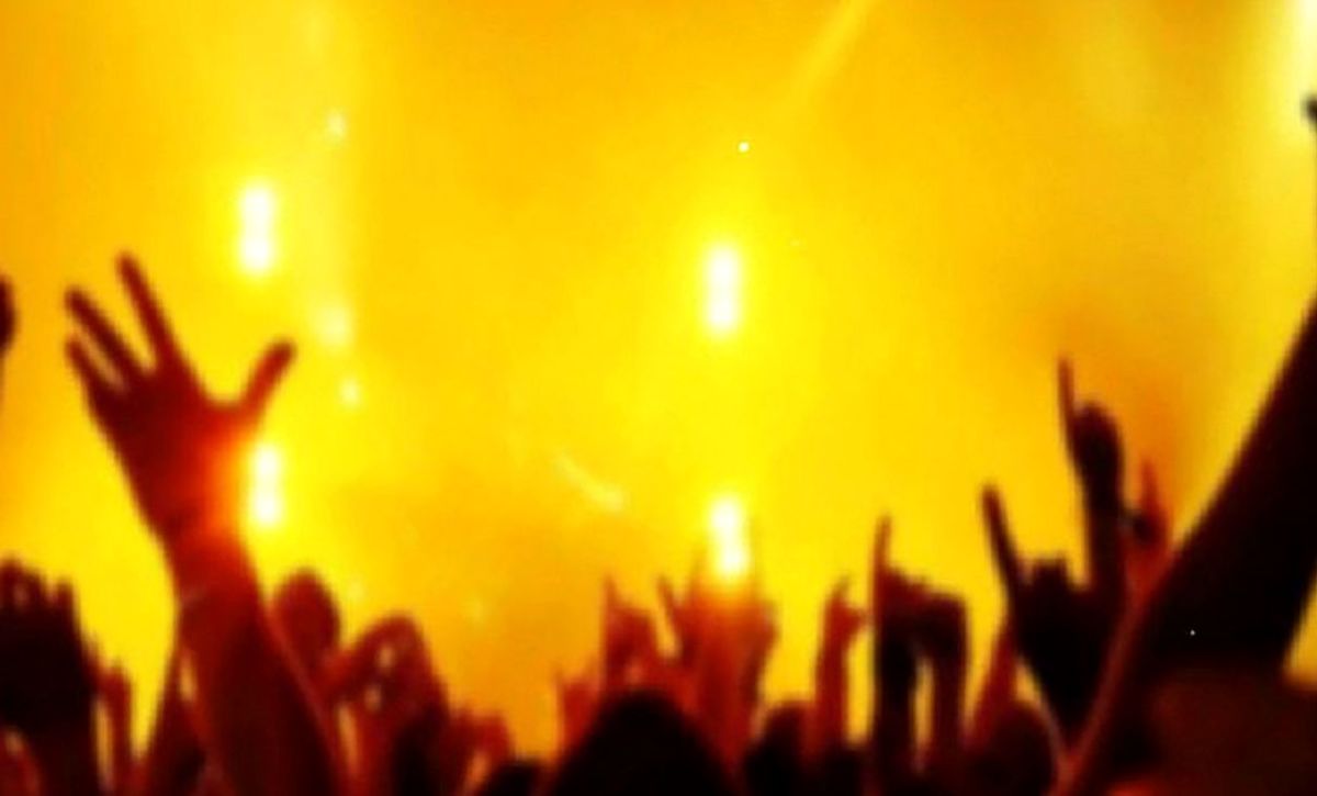 دستگیری 22 زن و مرد مست در پارتی شبانه در شب شهادت