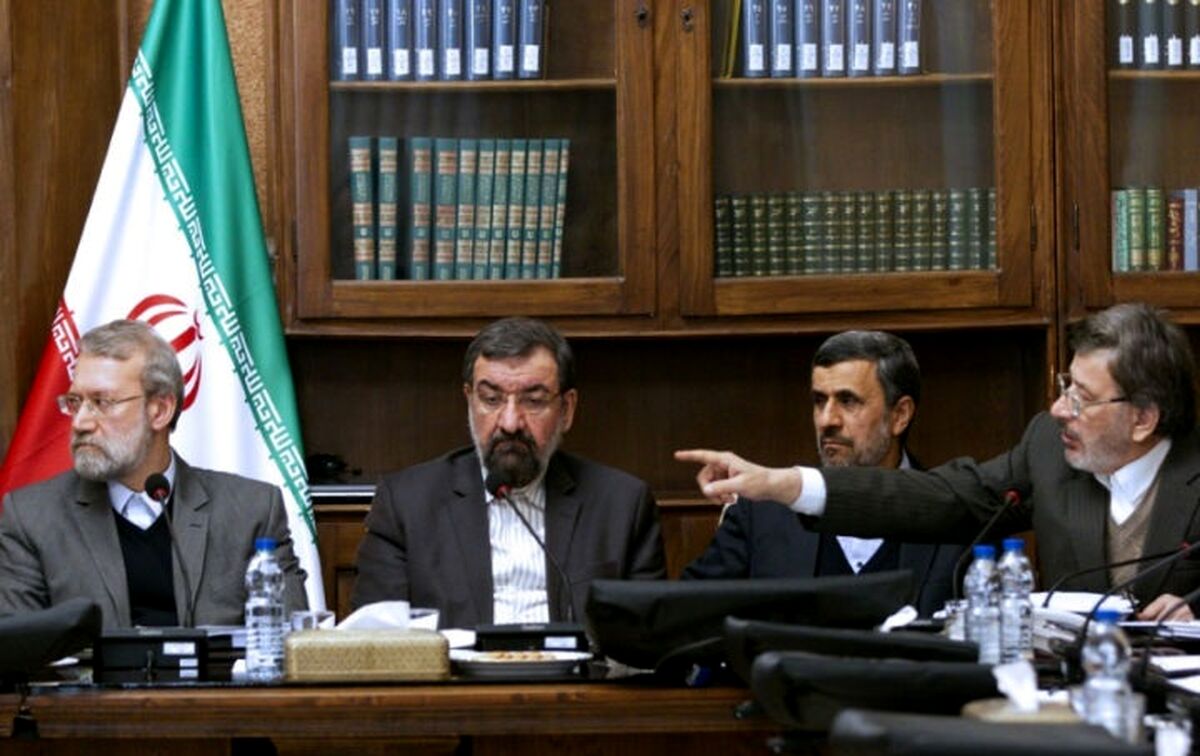 علی لاریجانی بر کرسی ریاست مجمع تشخیص تکیه می زند؟ |قوه قضاییه تکلیف احمدی نژاد را روشن کند