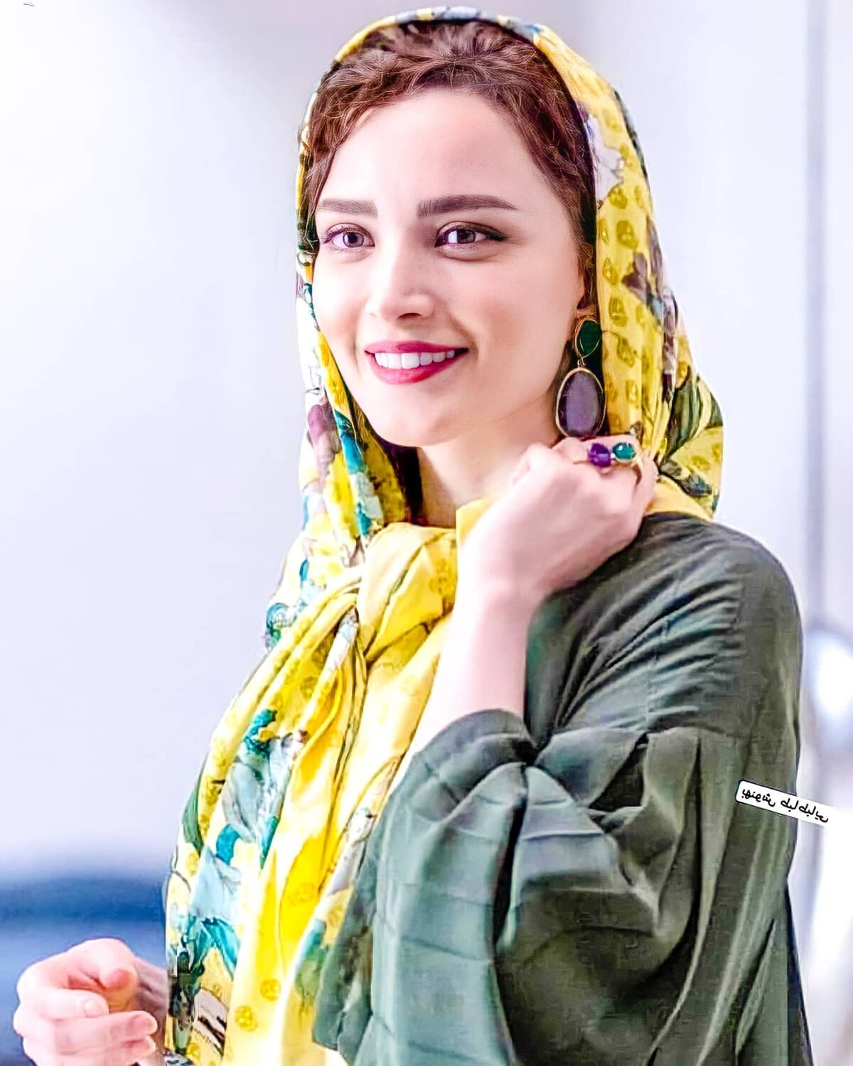 لباس و کیف گران قیمت بهنوش طباطبایی + تصویر لور فته بهنوش طباطبایی در مهمانی 