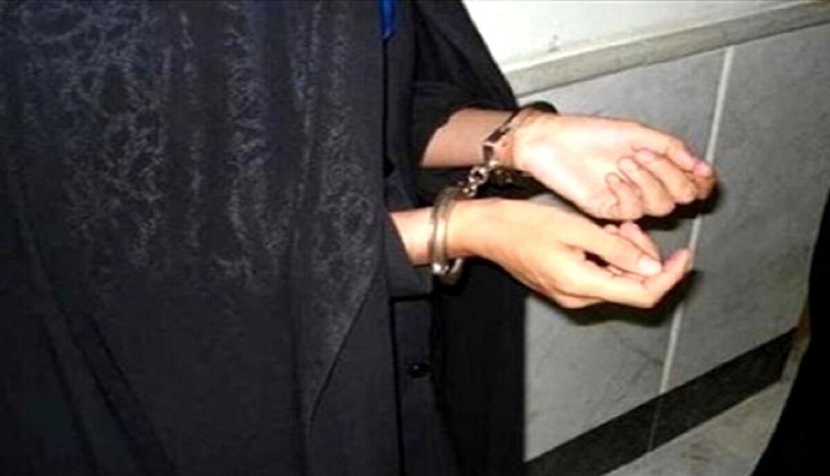 بازداشت سه زن در گلزار شهدای نیشابور به علت رقص و  شادی