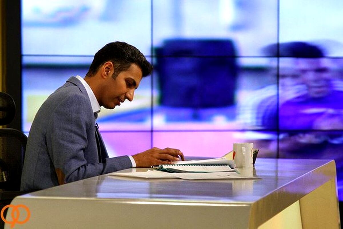 عادل فردوسی پور از همسرش رو نمایی کرد 