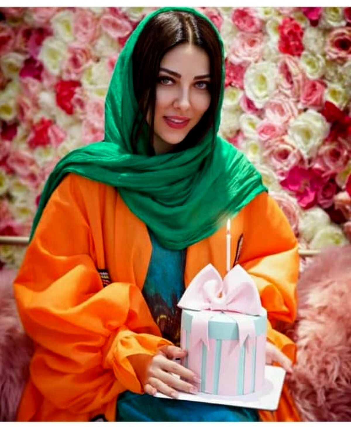 لیلا اوتادی را از زاویه ای ناجور ببنید! | عجیب ترین عکس لیلا اوتادی در فضای مجازی
