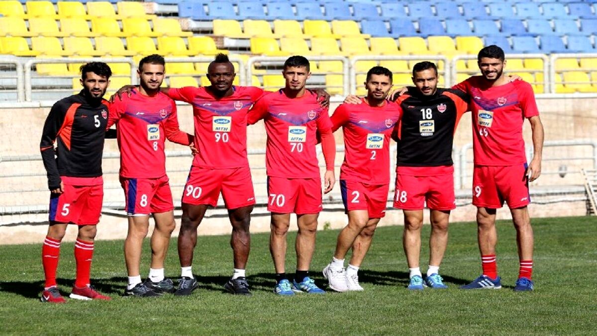 کدام بازیکنان امروز با پرسپولیس تمدید می‌کنند؟