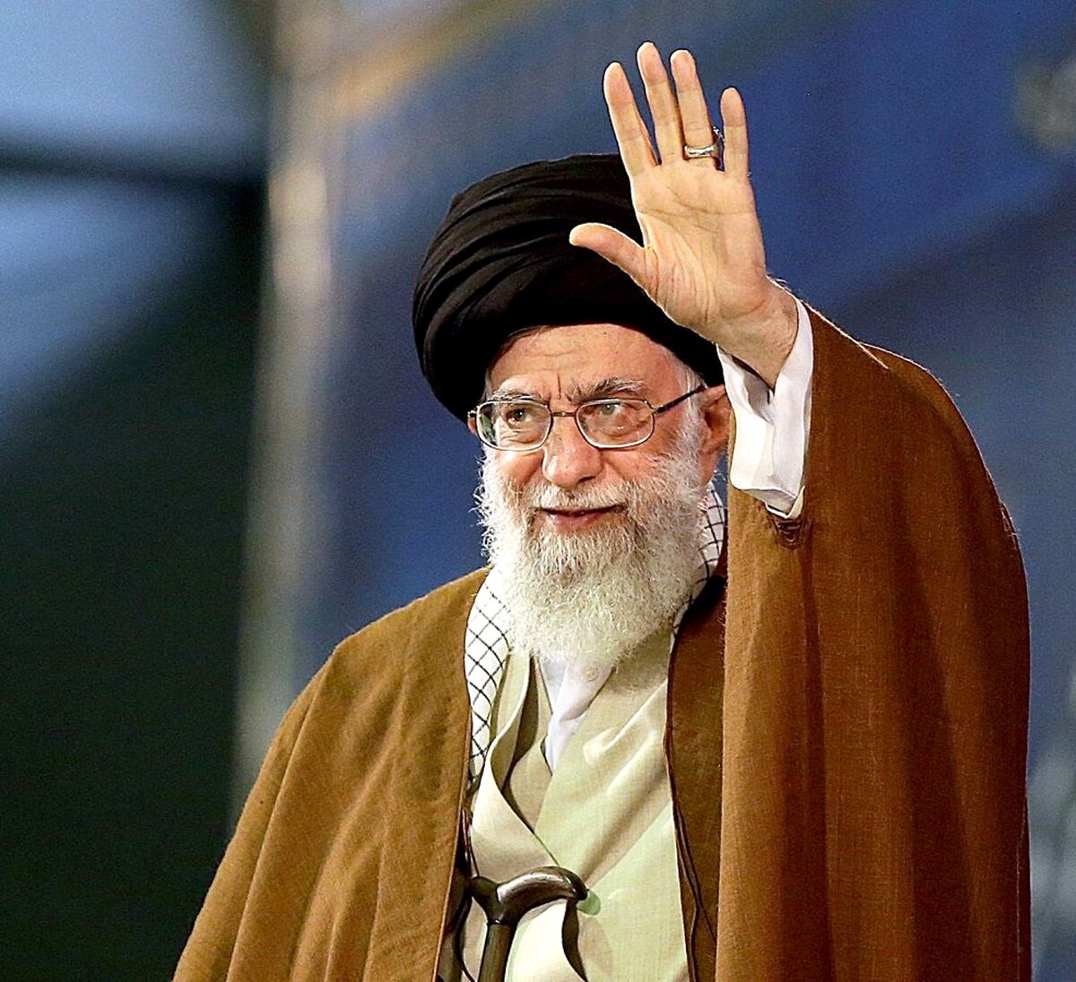 عکس های عجیب دیده نشده از رهبر معظم انقلاب | باور نکردنی و حیرت آور!