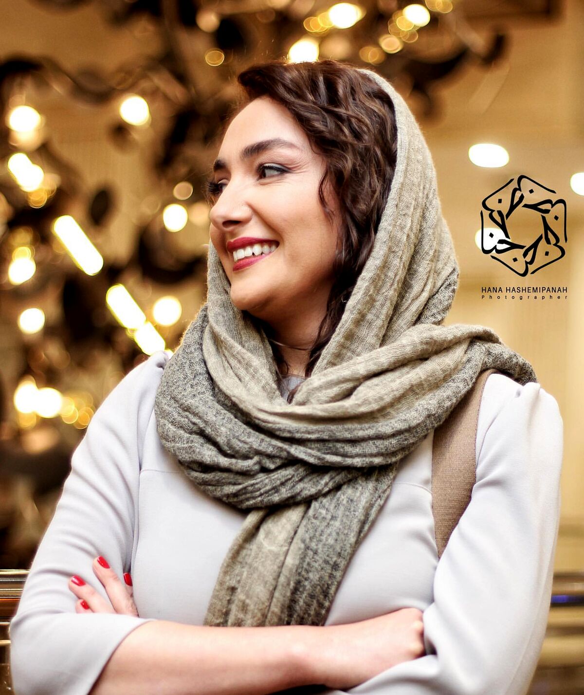 خون گریه کردن هانیه توسلی همه را شوکه کرد| باران اشک سیاه هانیه توسلی+ عکس