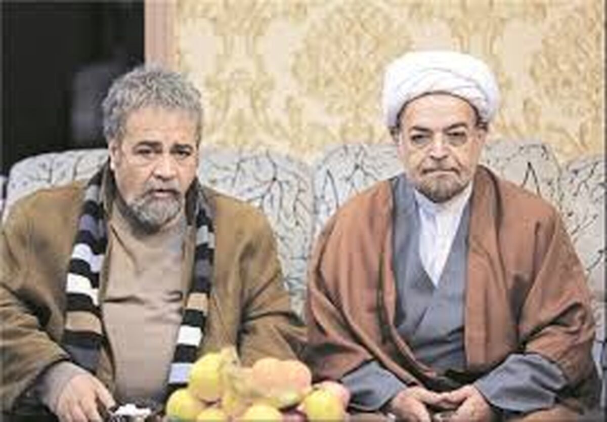 حمید لولایی در کنار همسر و دخترش 