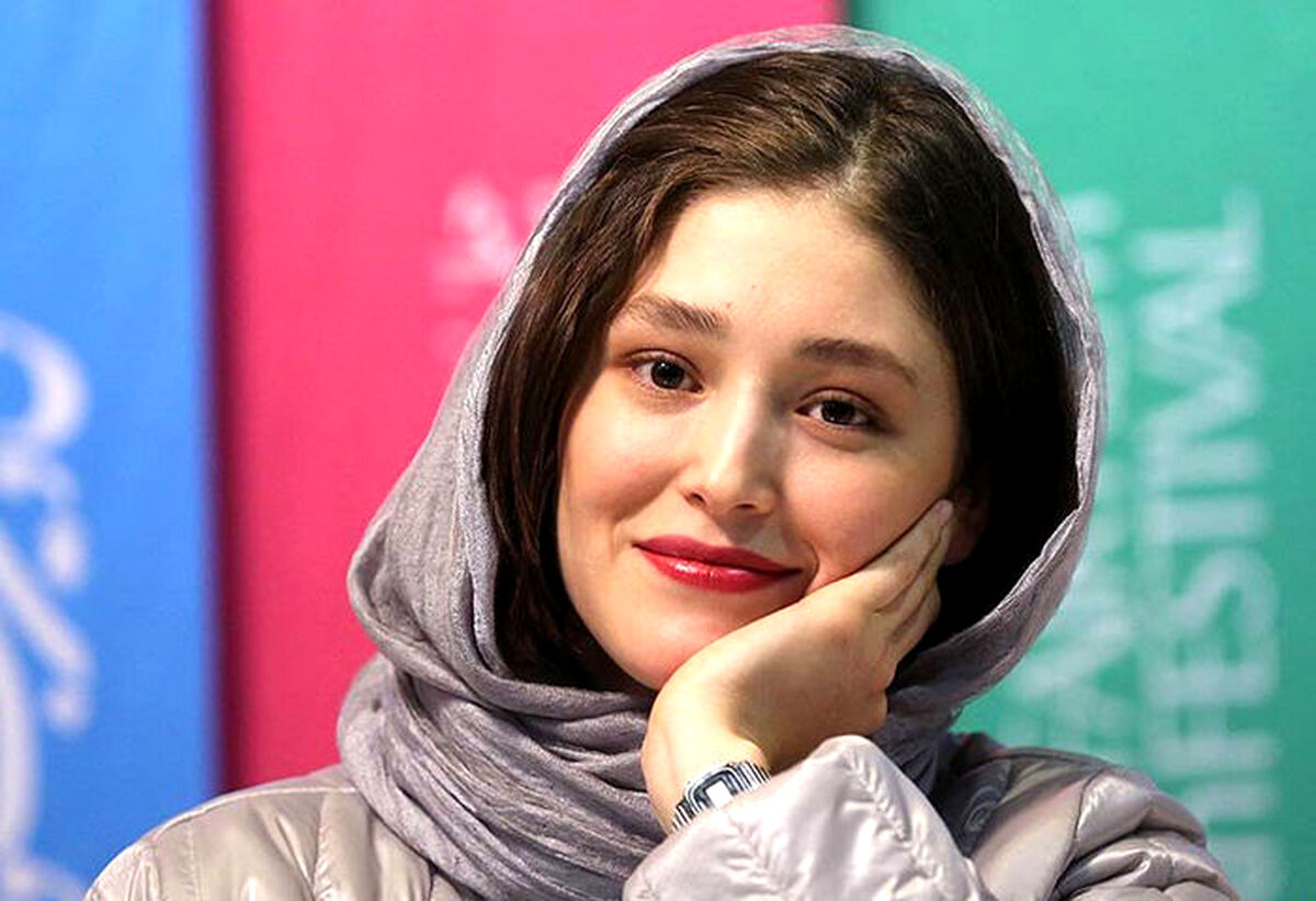 واکنش فرشته حسینی به ابراز علاقه نوید محمدزاده + عکس جنجالی