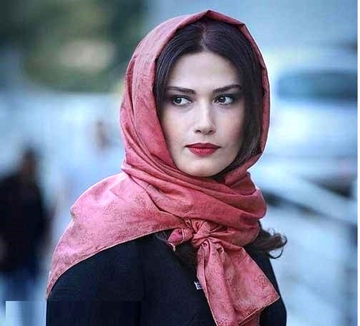 عکس های جنجالی  لادن مستوفی و لیندا کیانی در خارج از کشور  + عکس دیده نشده 