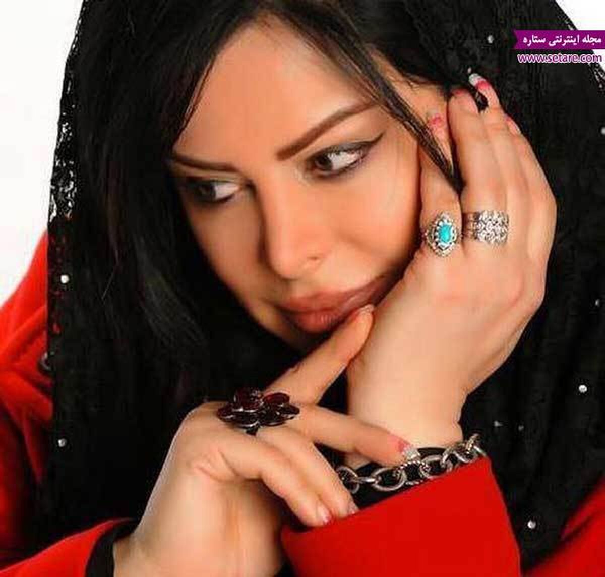 قیافه وحشتناک و جادوگرانه فلور نظری در آلمان| این زن فلور نظری است؟