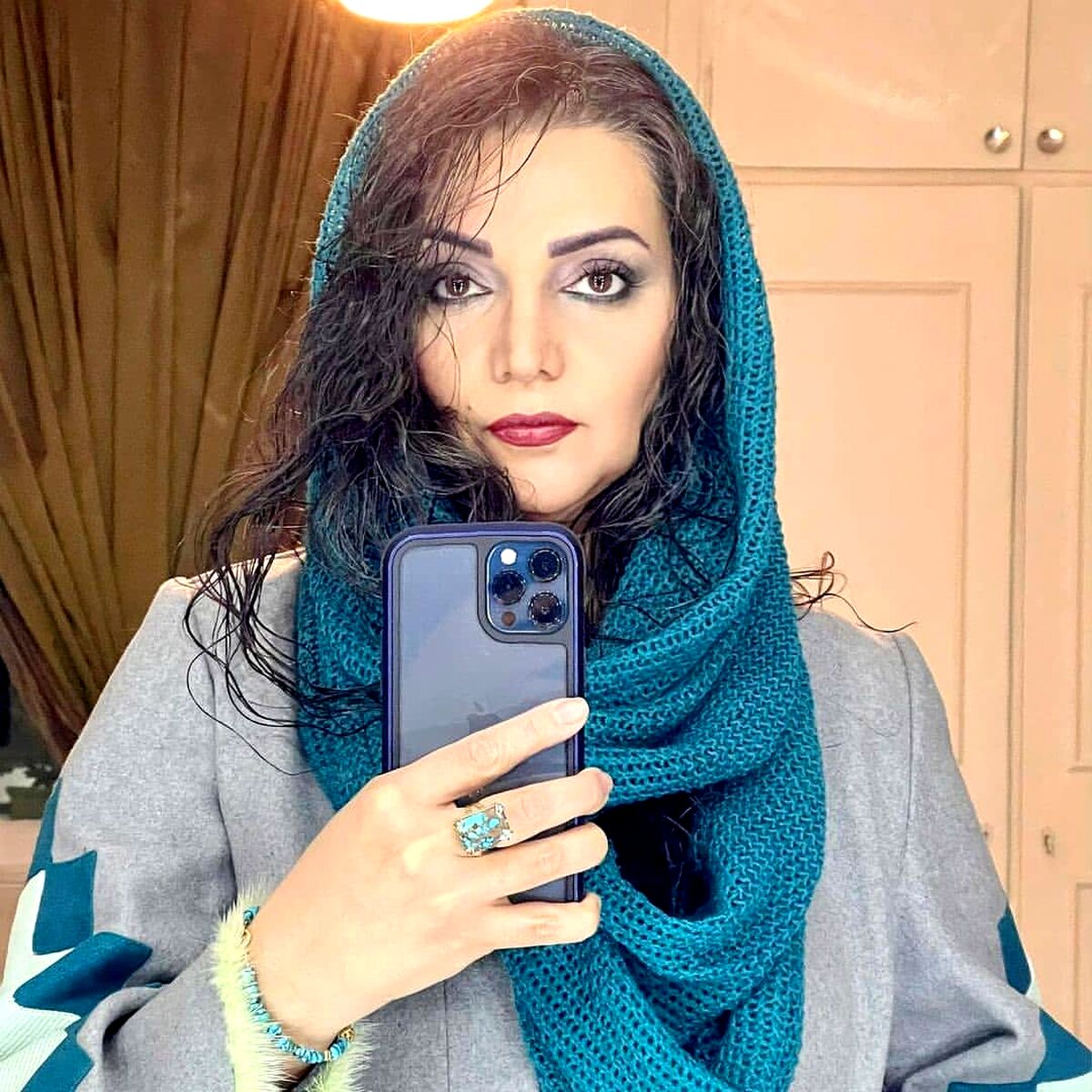  الهام پاوه نژاد به چه ماده ای اعتیاد دارد؟ | الهام پاوه نژاد در کنار همسر سردار آزمون با تیپ و قیافه ای متفاوت