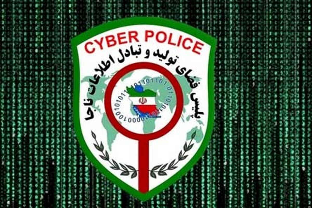 زنی به خاطر کینه شتری از همکارش، عکس‌های خصوصی‌ او را را پخش کرد!