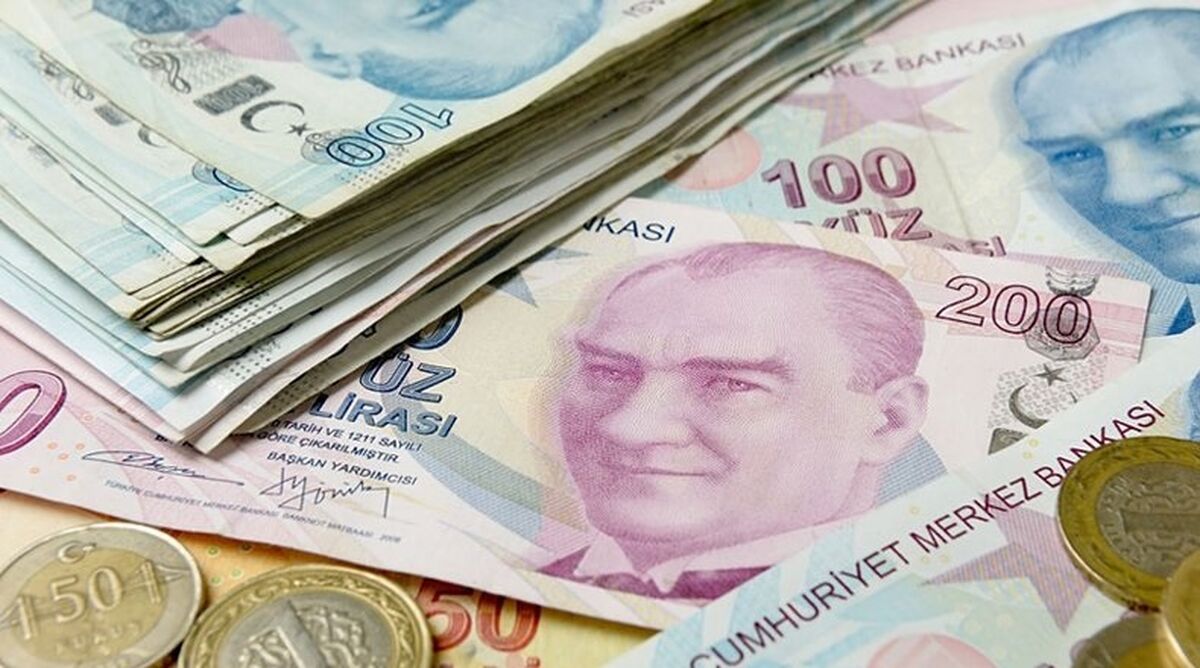 سیر نزولی قیمت لیر ادامه دارد
