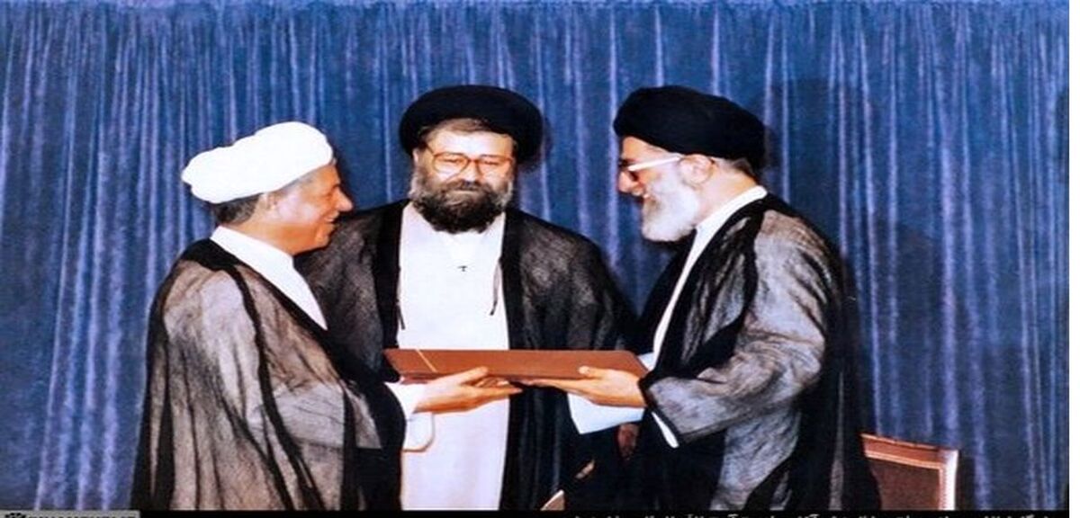 مگر رهبری بارها نگفته اند که سخنگو ندارند؟ | زدیکی آیت الله  هاشمی و رهبری قابل انکار نیست 