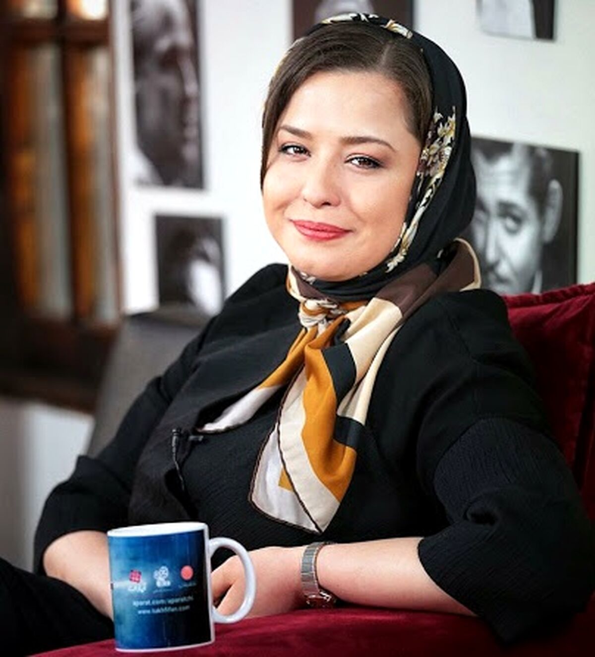 چهره غم‌زده مهراوه شریفی‌نیا در بهشت زهرا