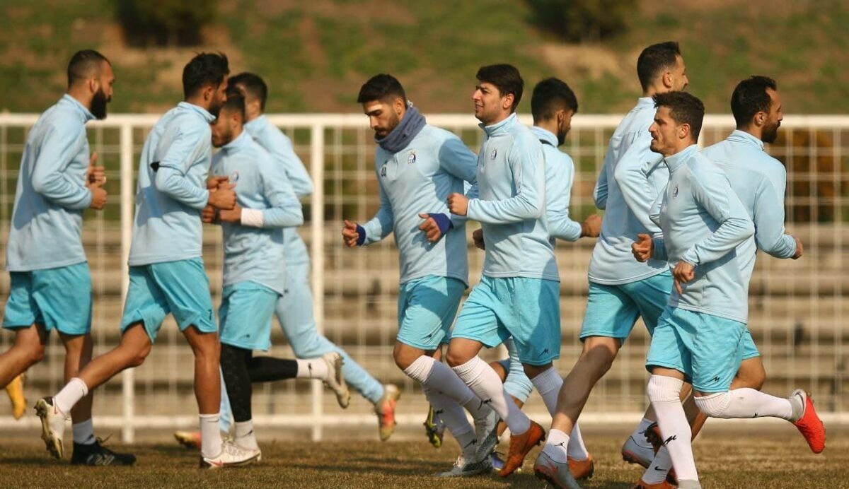 فرهاد مجیدی بازیکنانش را فریب داد!