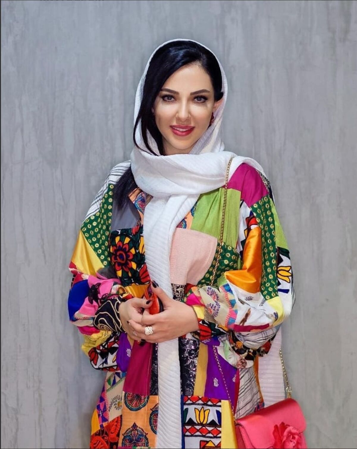  لیلا اوتادی با اتومبیل خیلی خاص