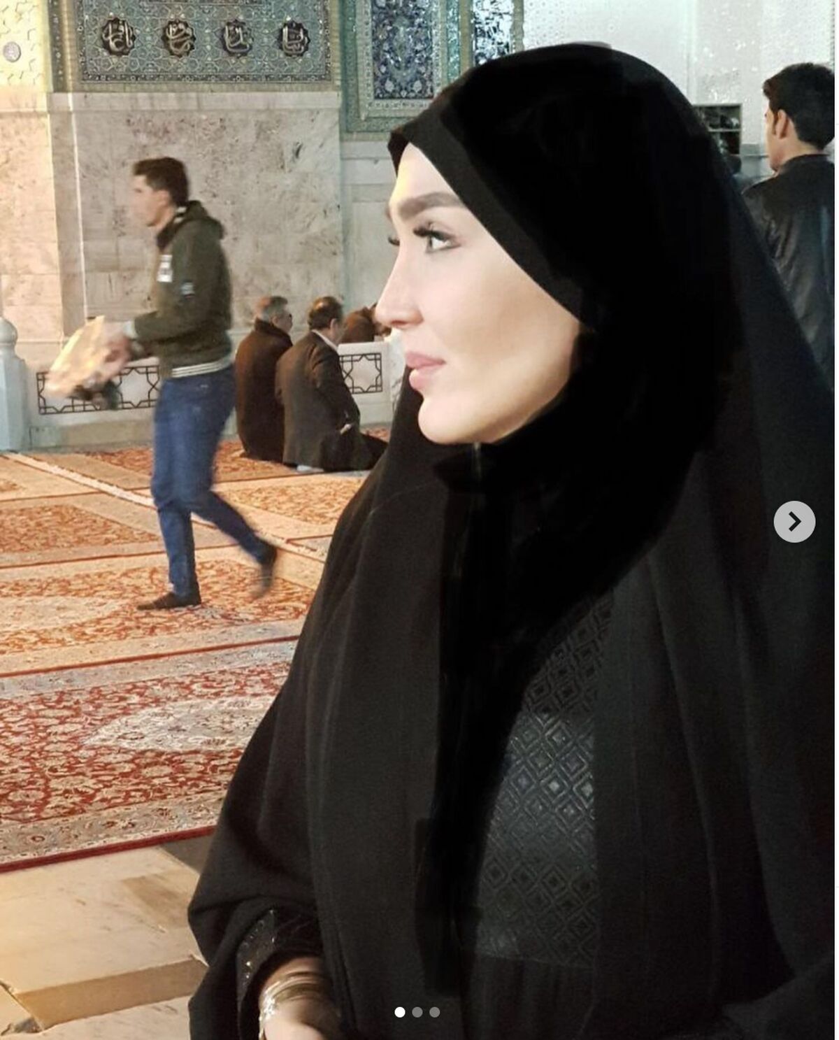 زندگینامه زهره فکور صبور