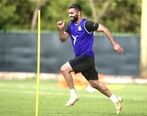 بمب استقلال در حال پیوستن به پرسپولیس
