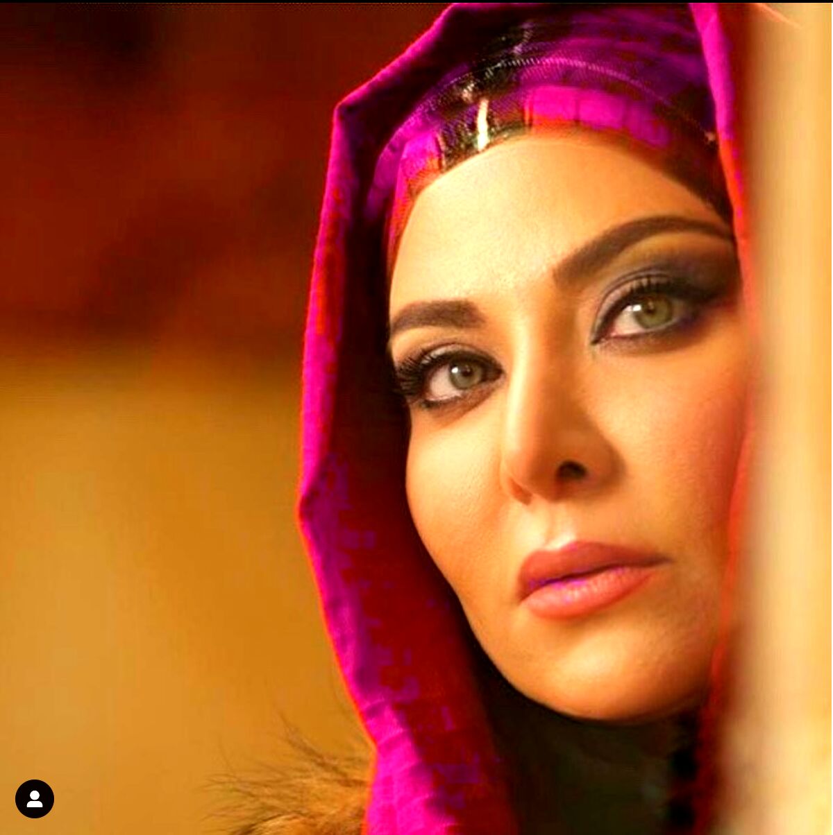 پیاده روی فقیهه سلطانی و دخترش گندم + ویدئو