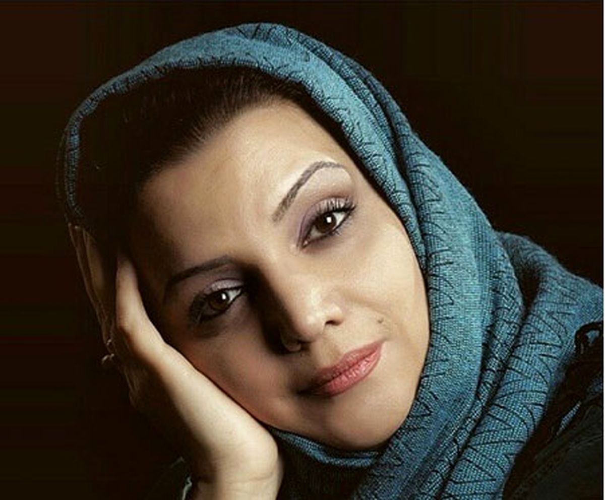 الهام پاوه نژاد: آزاده خانه نو مبارک
