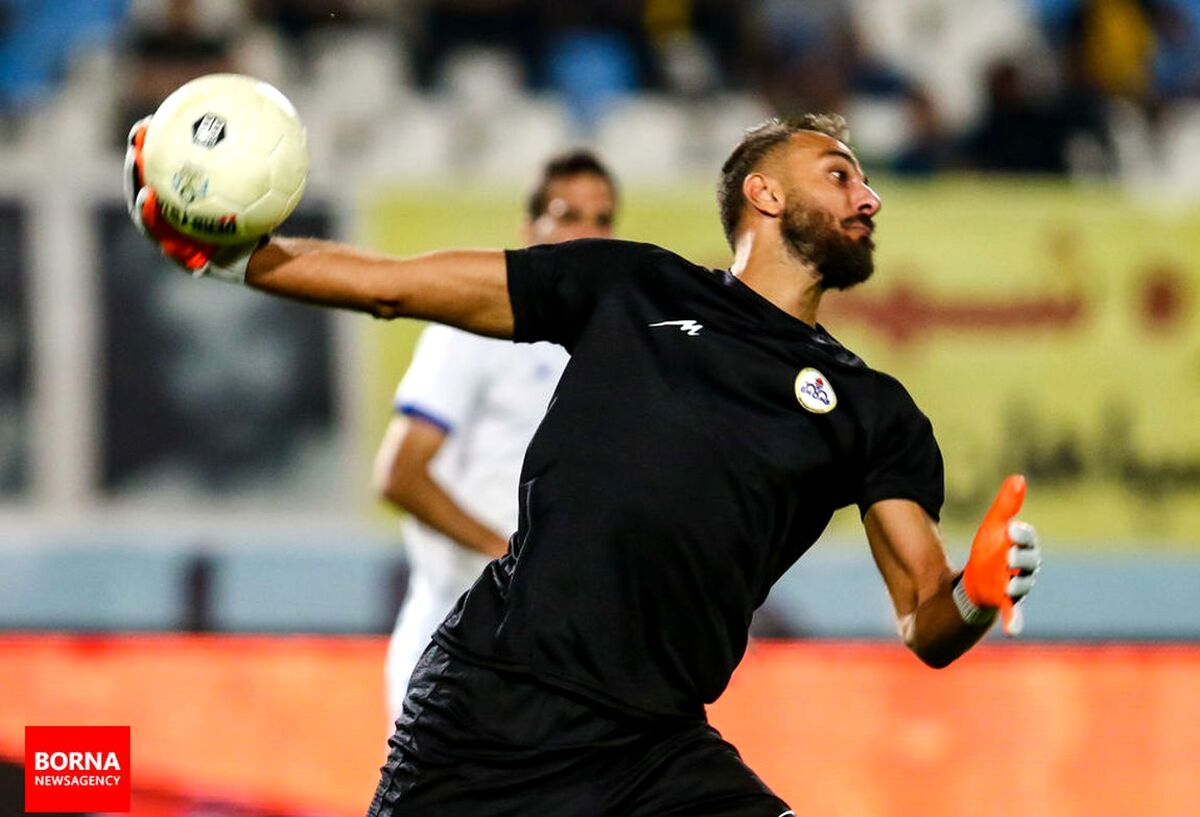 پرسپولیسی مشهور  به نیمکت تبعید شد!