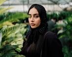 رونمایی ترلان پروانه از موبایل 60 میلیونیش | عکس خاص ترلان پروانه با پیراهن مردونه سفید