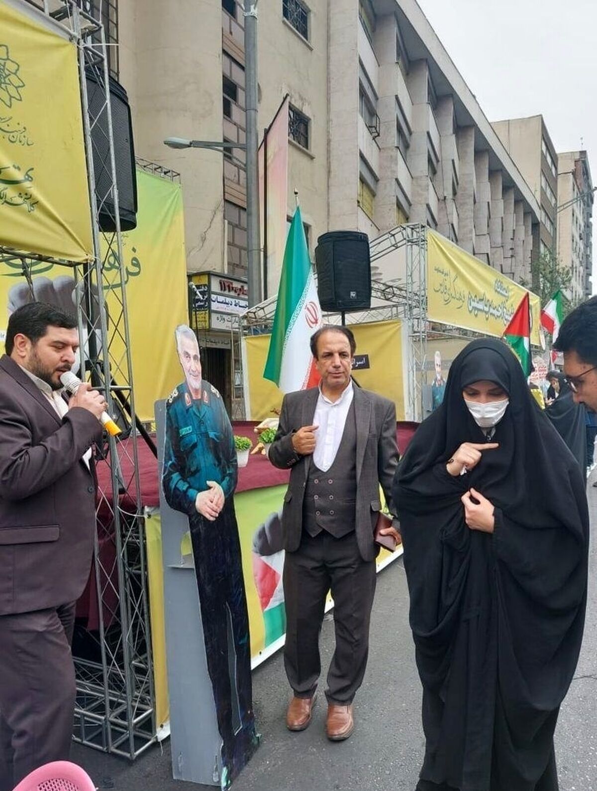 عکس دختر سردار سلیمانی در راهپیمایی روز قدس 