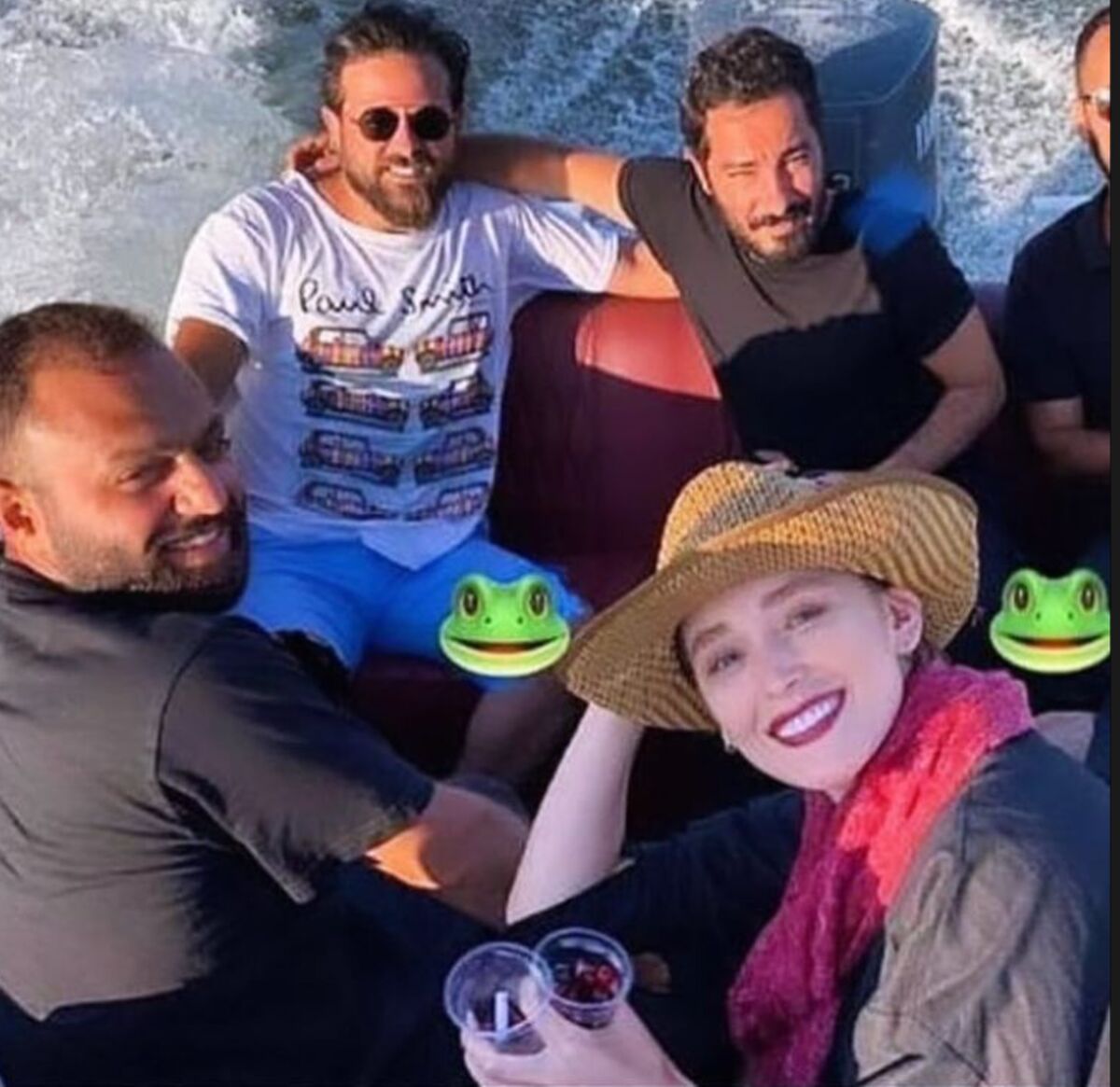 واکنش تند نوید محمدزاده : خرمشهر آزاد شد ولی آباد نشد