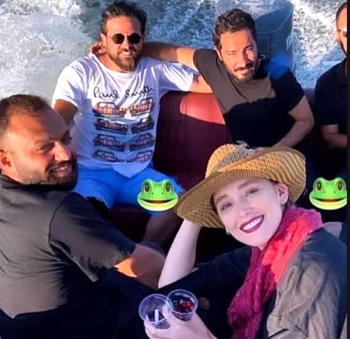 واکنش تند نوید محمدزاده : خرمشهر آزاد شد ولی آباد نشد