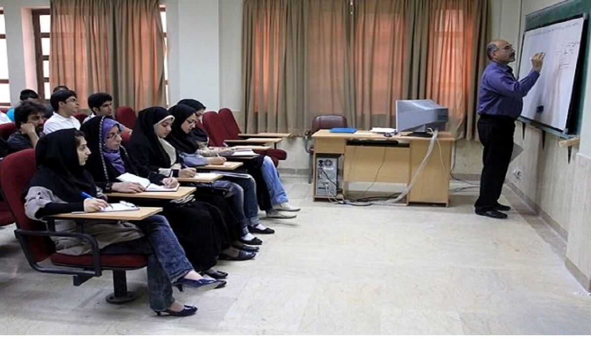 دختران در بهترین دانشگاه تحصیل کنند، اما چون نفقه با آنها نیست در خانه بمانند؟