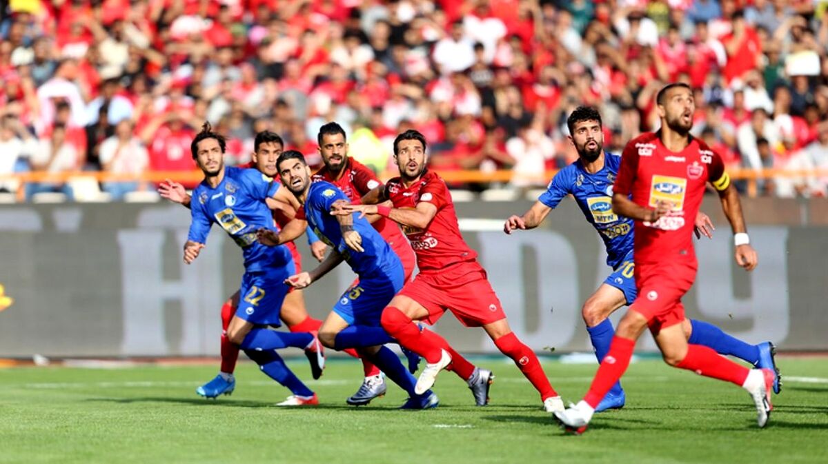 فرصت برای قهرمانی استقلال در دربی