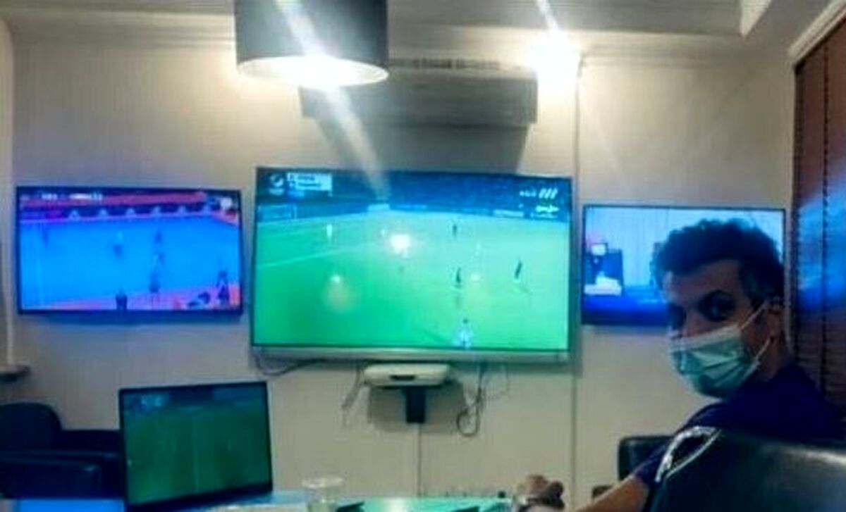عکس عجیب عادل فردوسی پور شب بازی پرسپولیس