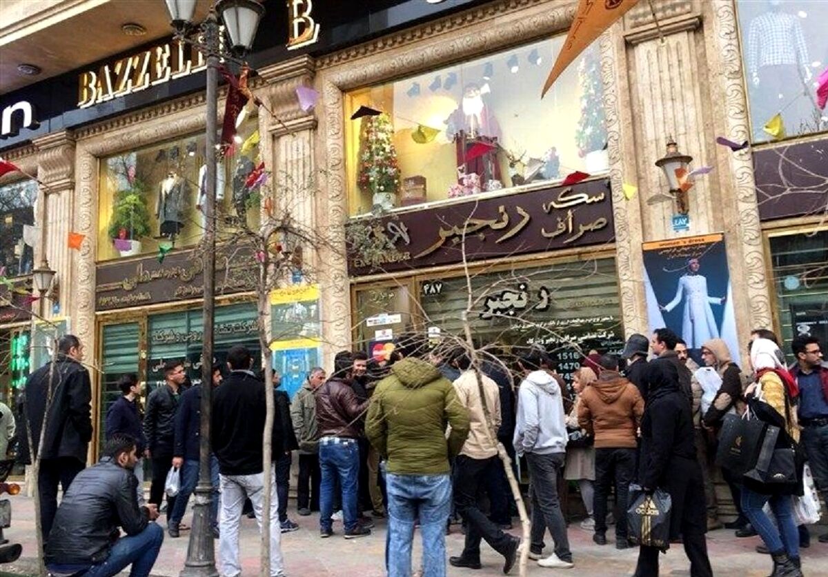 معامله گران منتظر یک سفر سیاسی! | کاهش تب قیمت دلار /