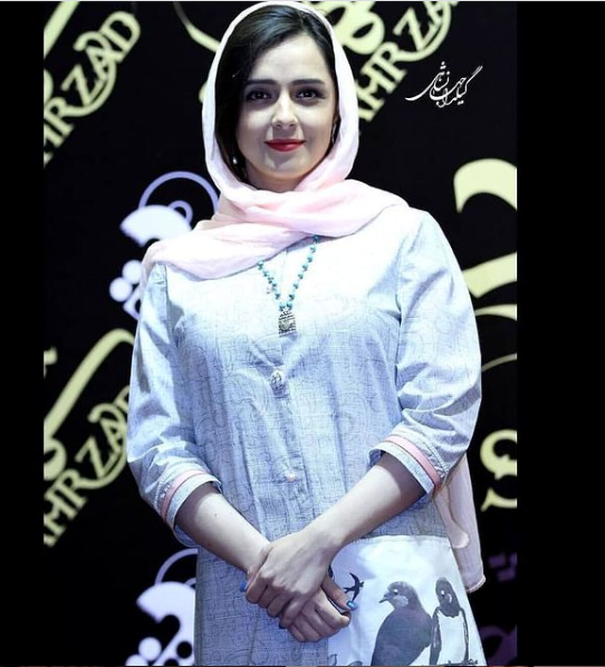 اولین تصاویر ترانه علیدوستی در پشت صحنه «اورکا» در قطر