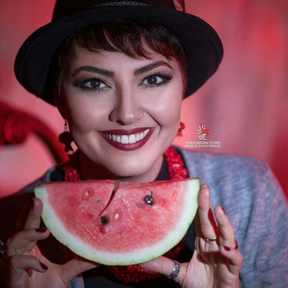 بیوگرافی آناهیتا همتی