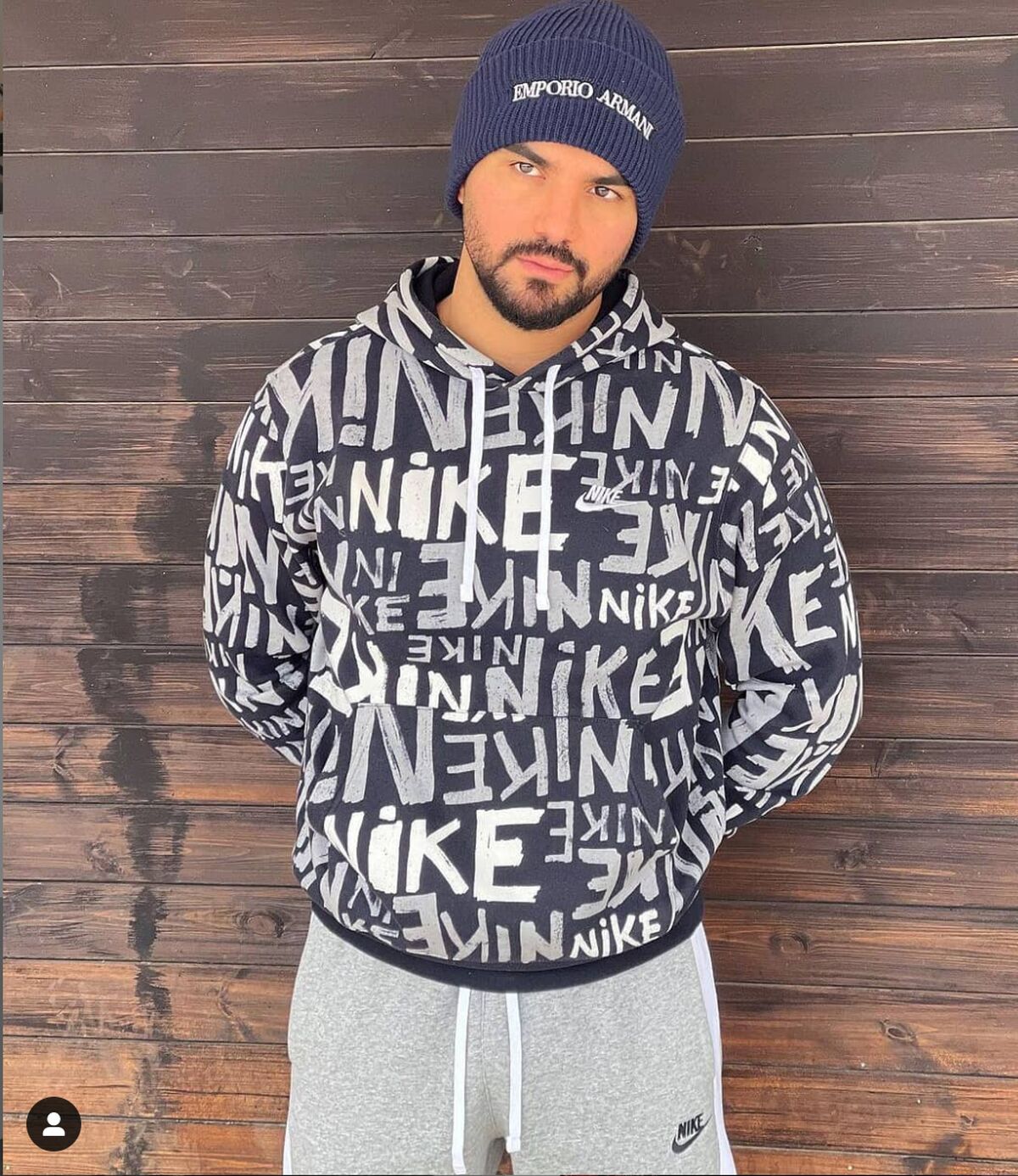  سینا مهراد و گلاره عباسی 