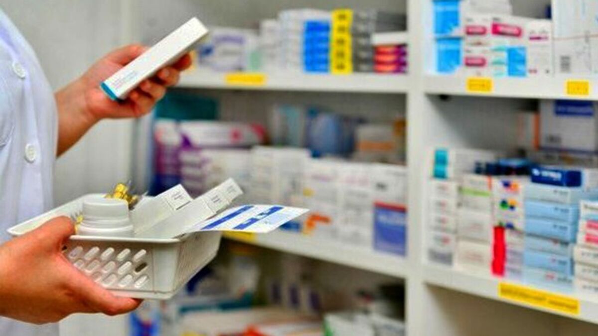 حذف ارز 4200 تومانی و تأثیر آن بر قیمت دارو| منتظر بحران دارو در کشور باشیم؟