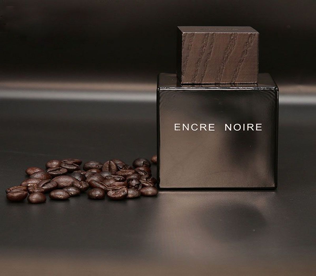 بررسی ادکلن مردانه لالیک مشکی توسط فروشگاه اینترنتی رایحه