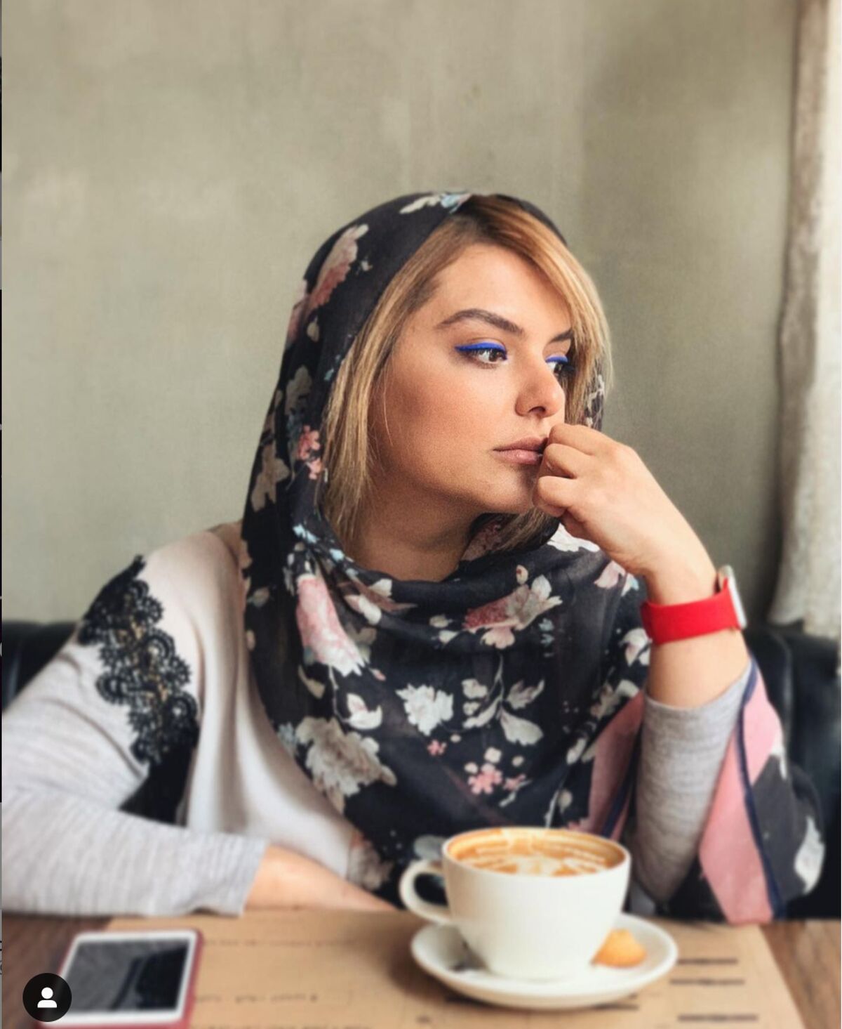 بیوگرافی دنیا مدنی + تصاویر