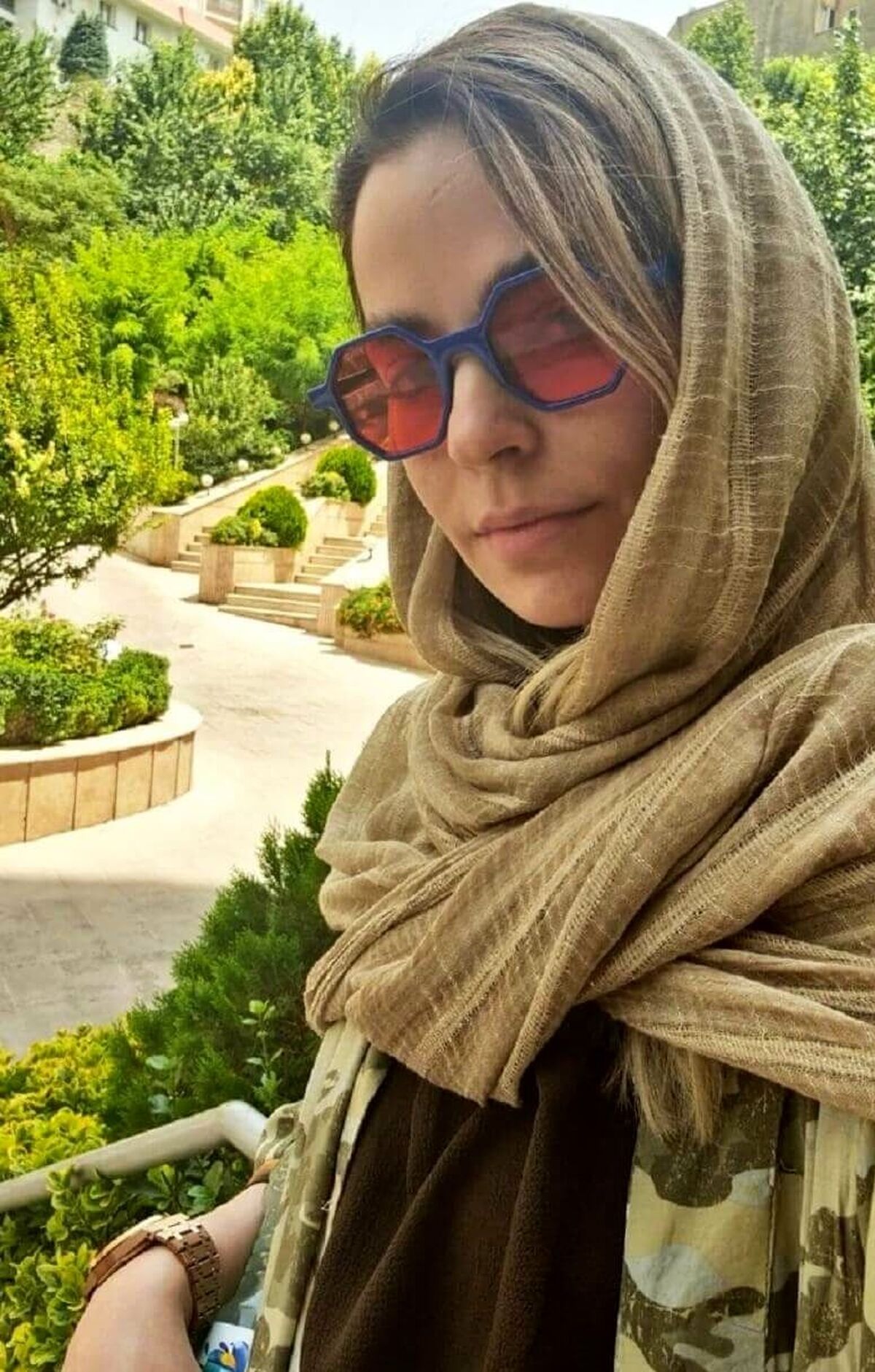  سپیده خداوردی در کنار اسب میلیاردی اش !