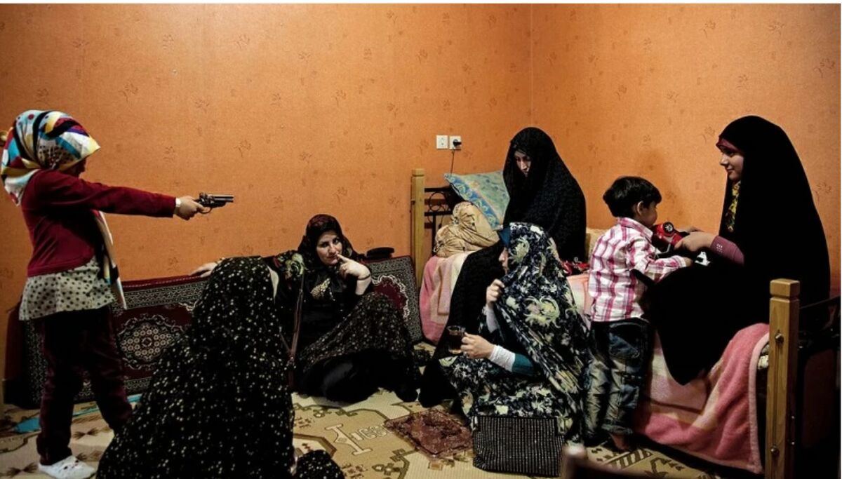 کدام زنان خانه دار بیمه می شوند؟ | بیمه زنان خانه‌‌دار از چه سنی آغاز می‌شود؟